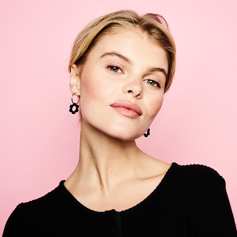 Charming Flower Hoop Earrings - Black & Gold Vermeil