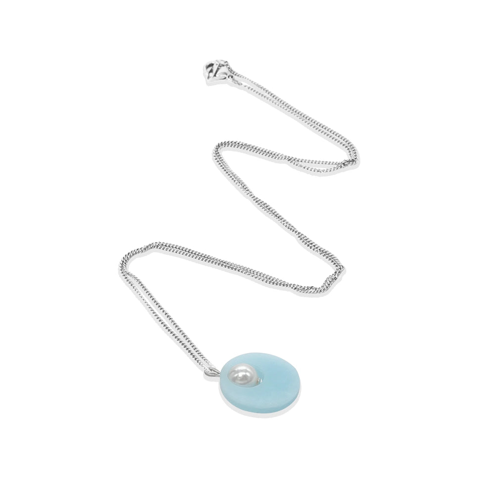 Charming Pearl Circle Pendant - Light Blue