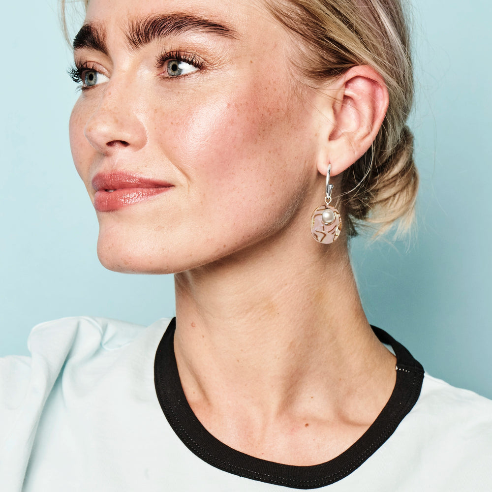 Charming Pearl Circle Earrings - Shell