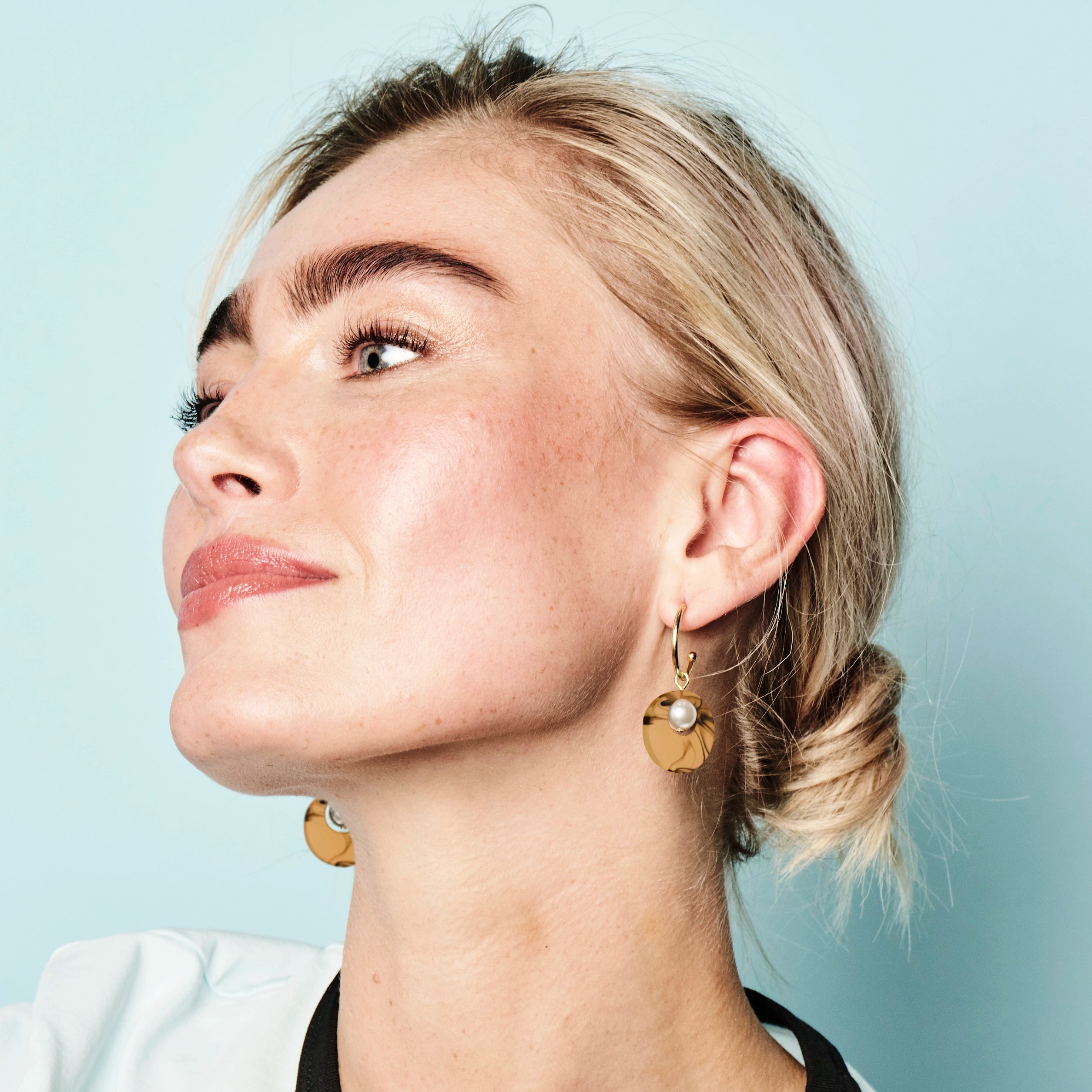 Charming Pearl Circle Earrings - White Tortoiseshell