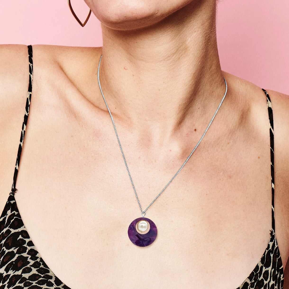 Charming Pearl Circle Pendant - Amethyst Pearl