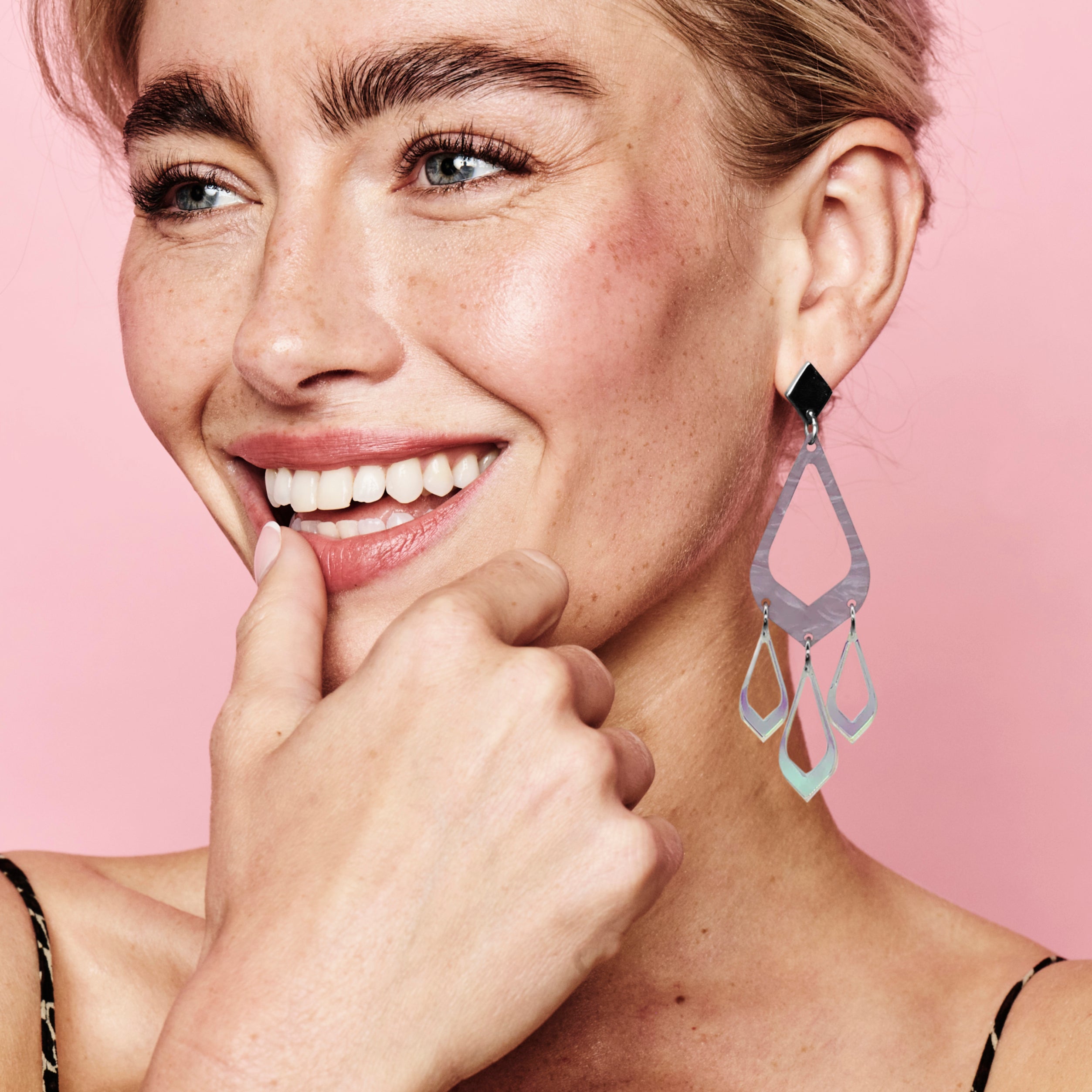 Feather Drop Earrings - Mauve Pearl & Iridescent