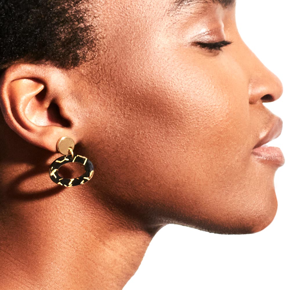 The Little Oh Earrings - Black Crackle