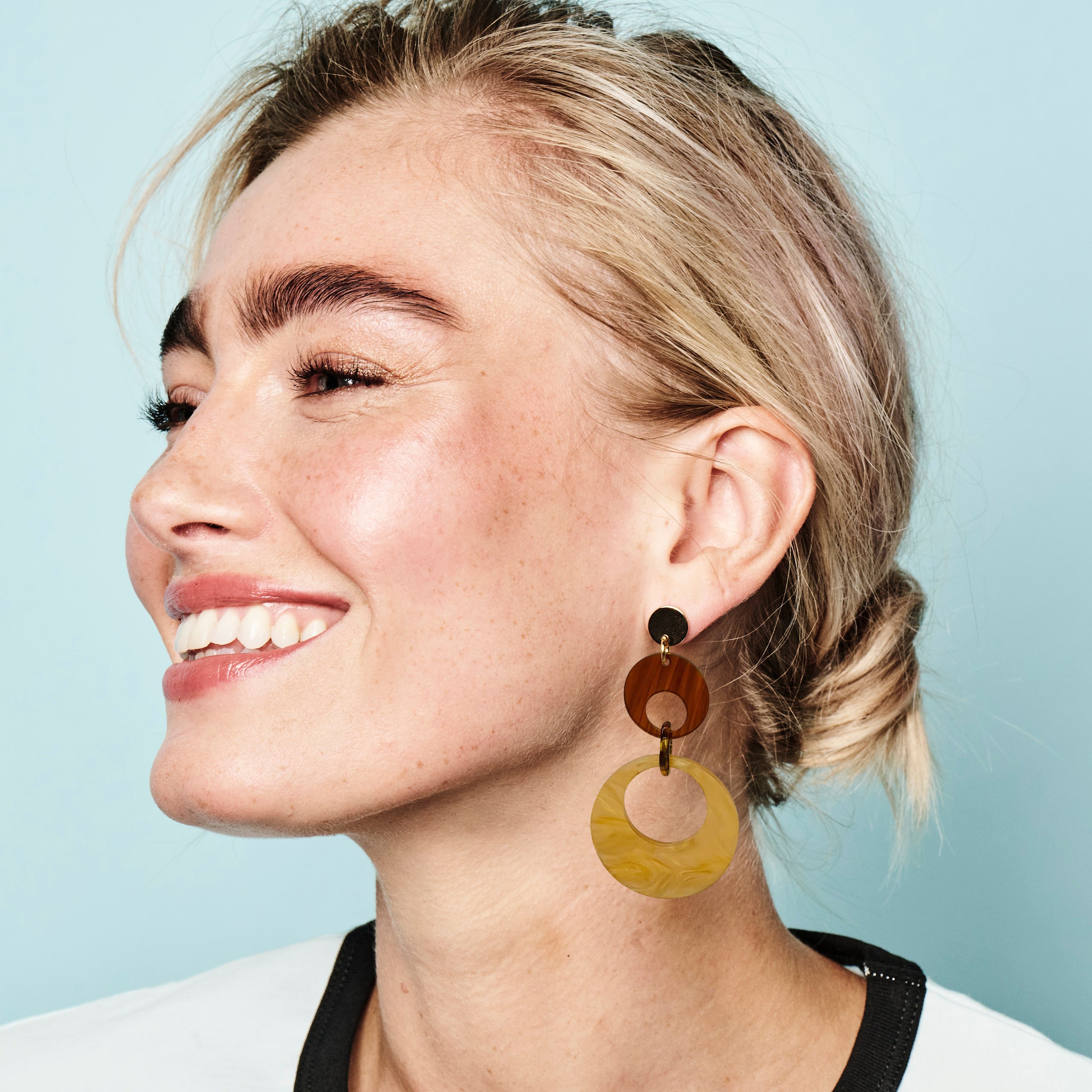 Swinging Circle Drop Earrings - Caramel swirl & Tortoiseshell