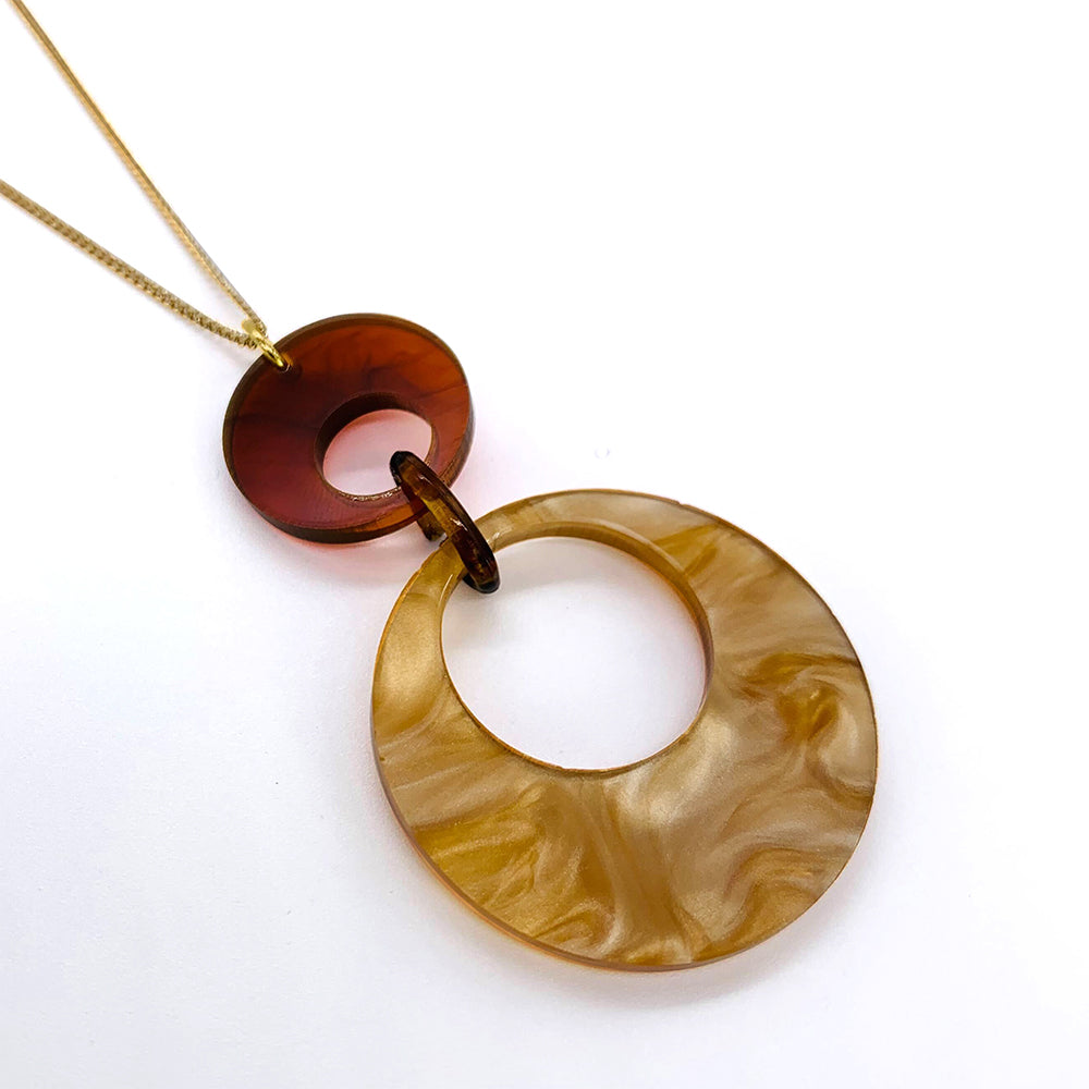 Swinging Circle Pendant - Caramel Swirl & Tortoiseshell