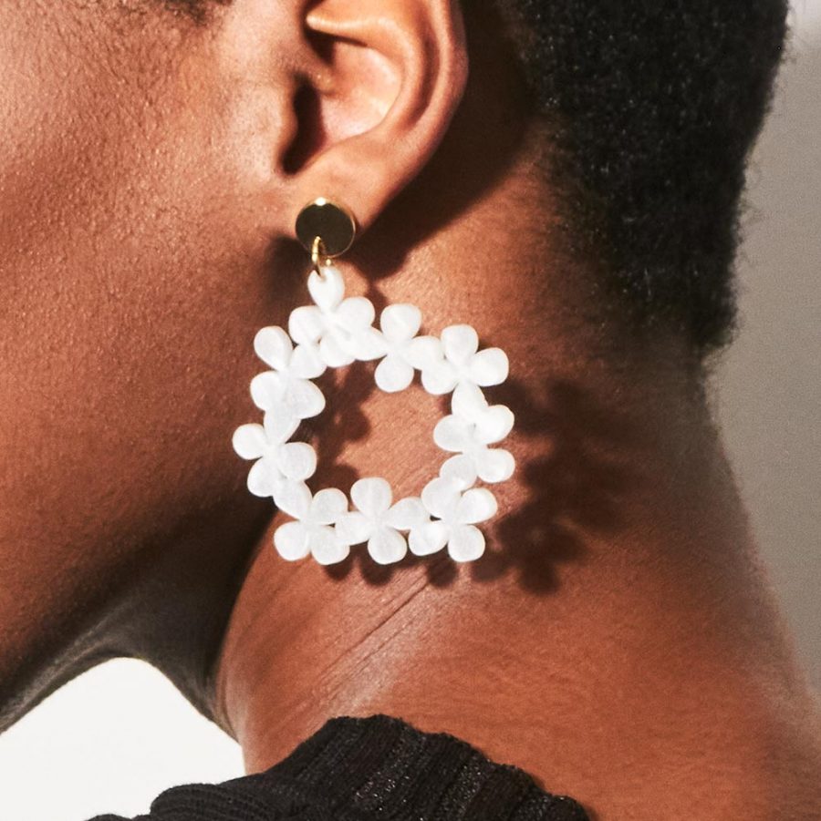 Daisy Chain Earrings - White Pearl