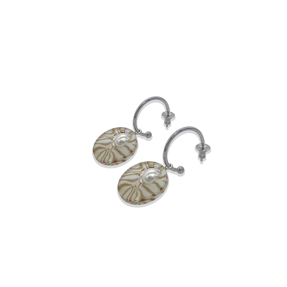 Charming Pearl Circle Earrings - Shell