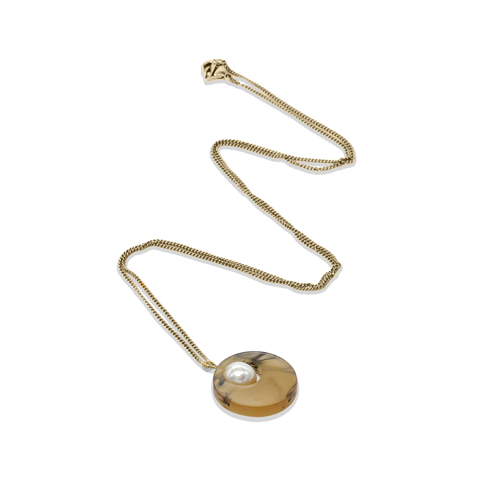 Charming Pearl Circle Pendant - White Tortoiseshell