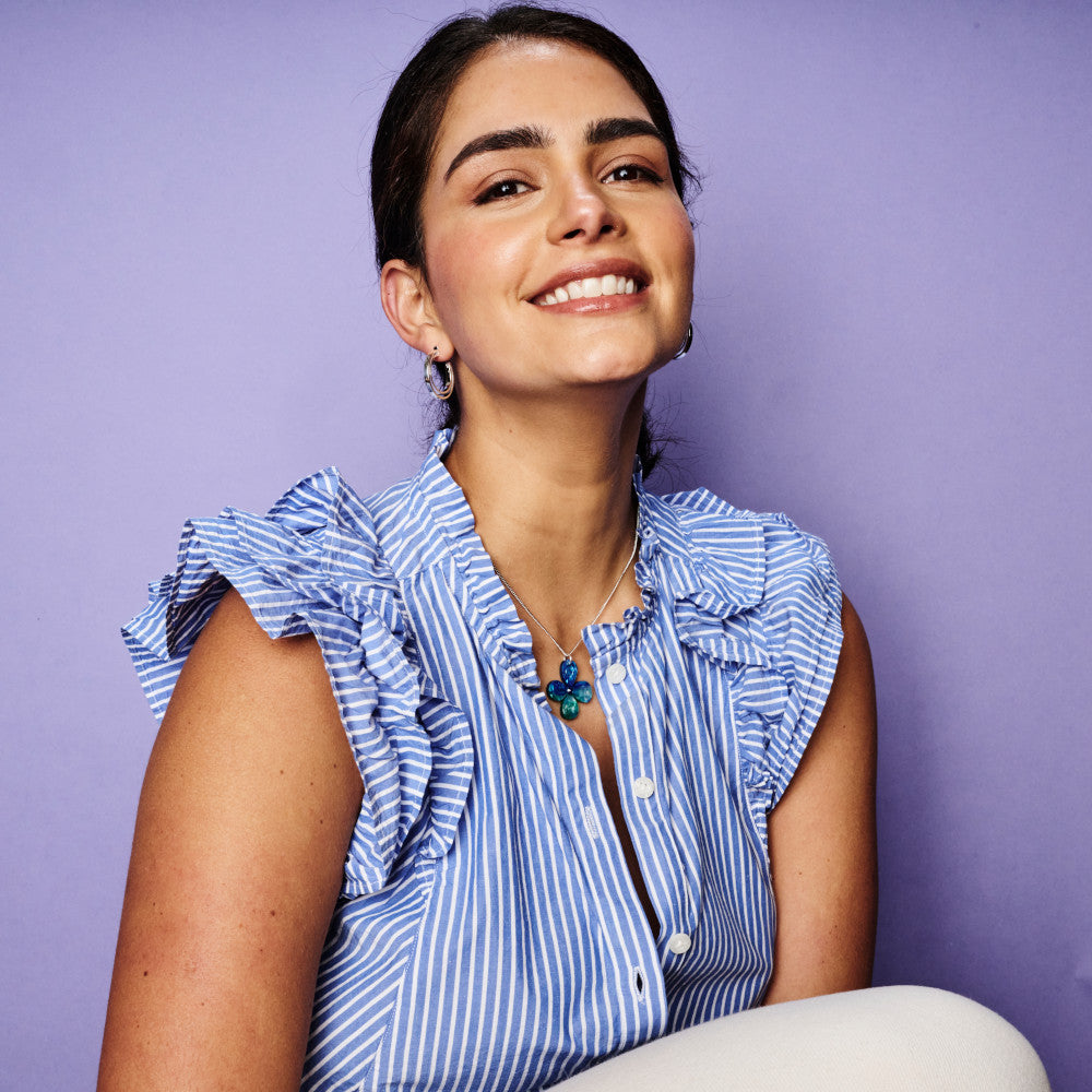 Daisy Pendant Necklace - Blue Lava
