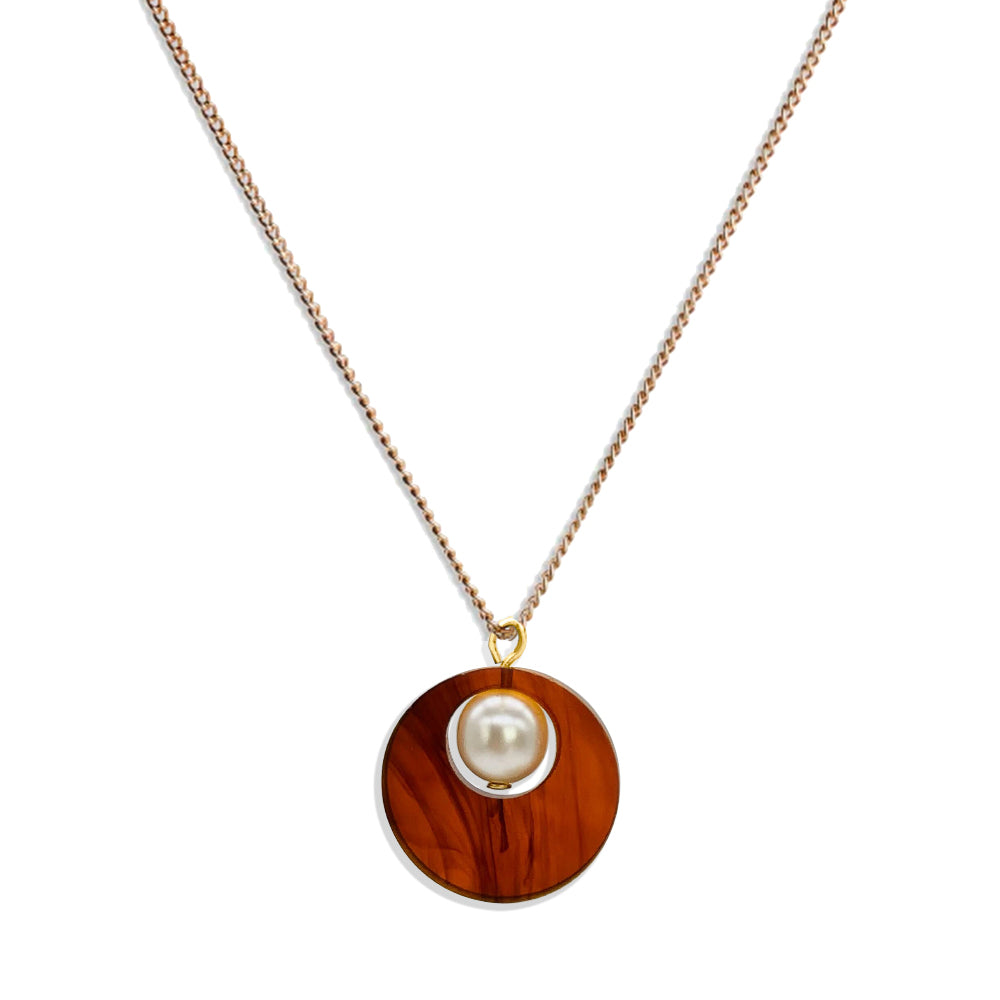 Charming Pearl Circle Pendant - Tortoiseshell