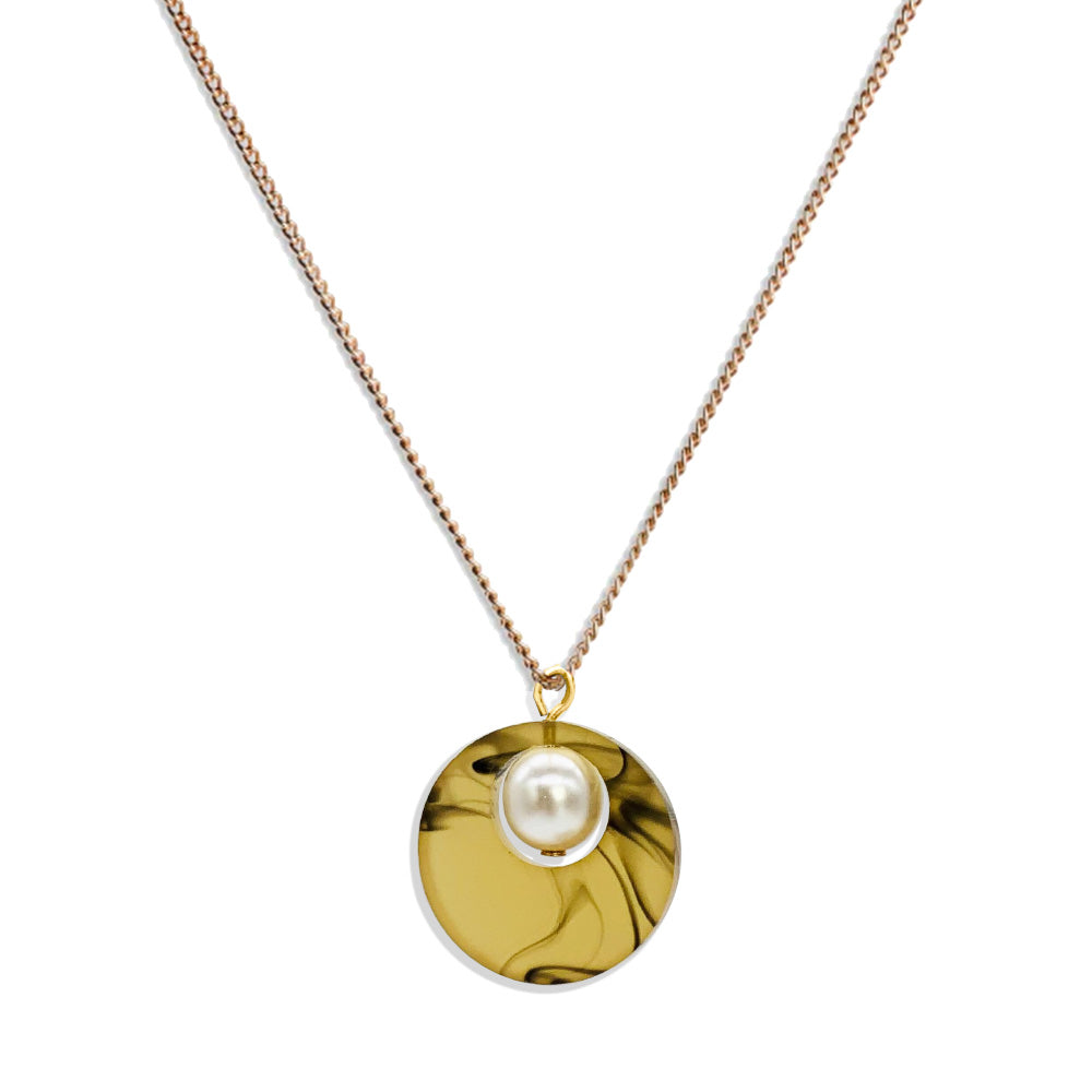 Charming Pearl Circle Pendant - White Tortoiseshell