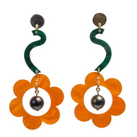 Toolally earrings 60s pearl daisy drops orange
