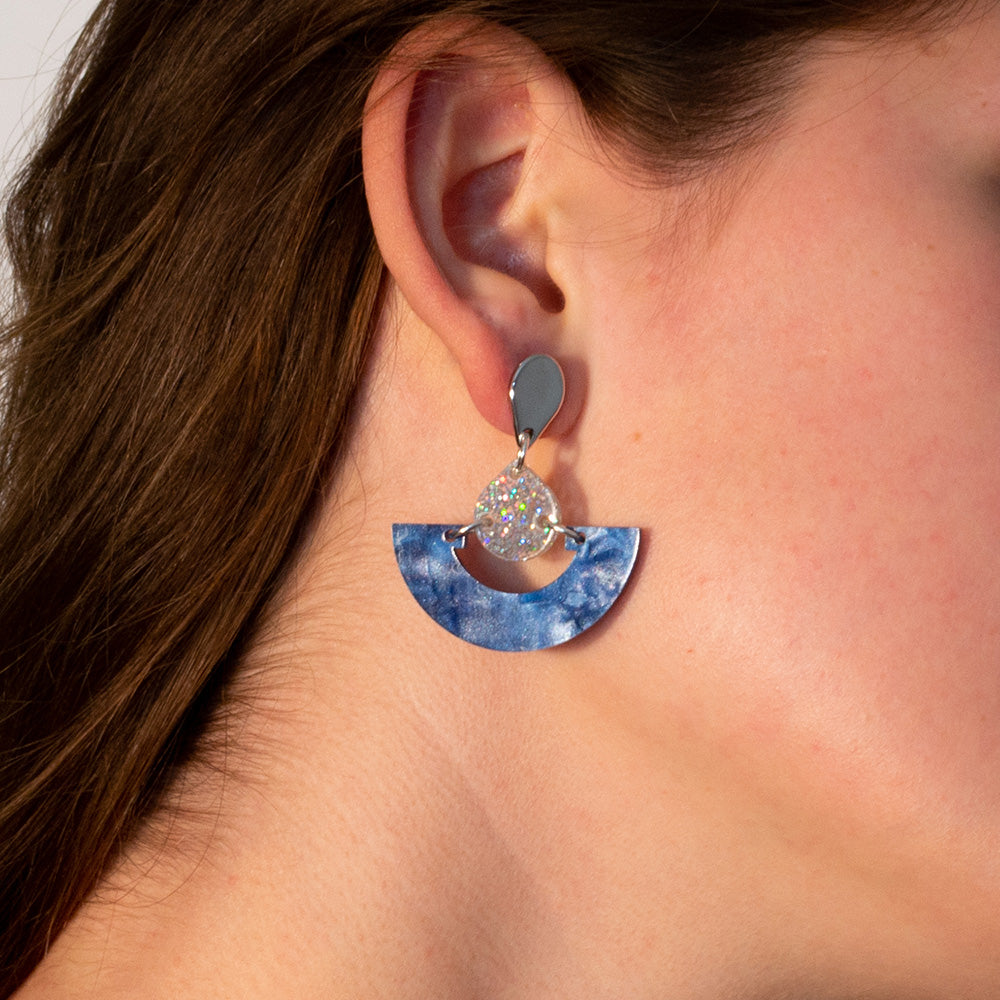Toolally Earrings - Art Deco - Mini fans - Sapphire Pearl