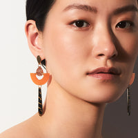 Toolally_Daphnes_Orange_Marble_Lifestyle_2