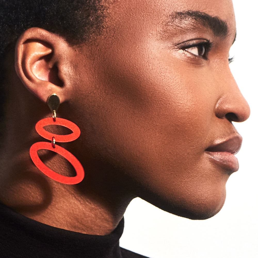 Toolally_Ellipses_Red_Lifestyle