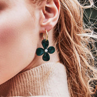 Toolally Earrings - Charming Hoops - Daisy Hoop - Emerald Pearl