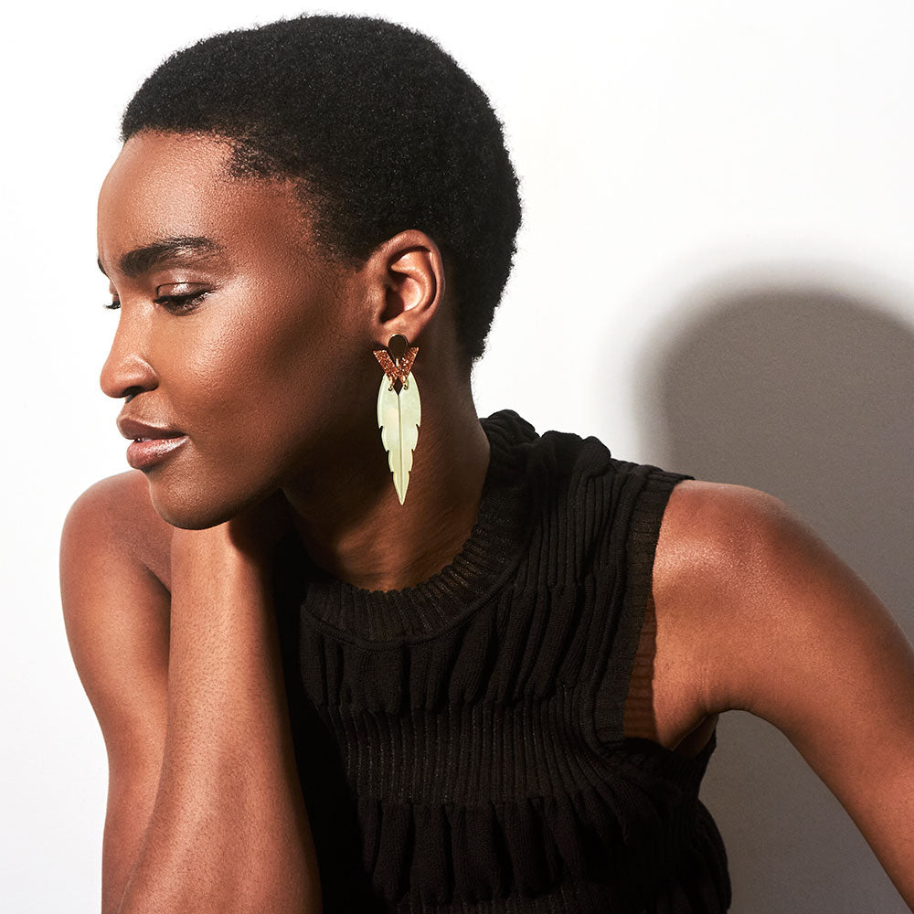 Toolally_Kingfishers_Jade_Stone_Lifestyle