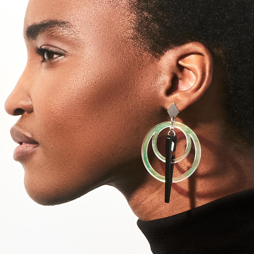 Toolally_Sundials_Iridescent_Lifestyle